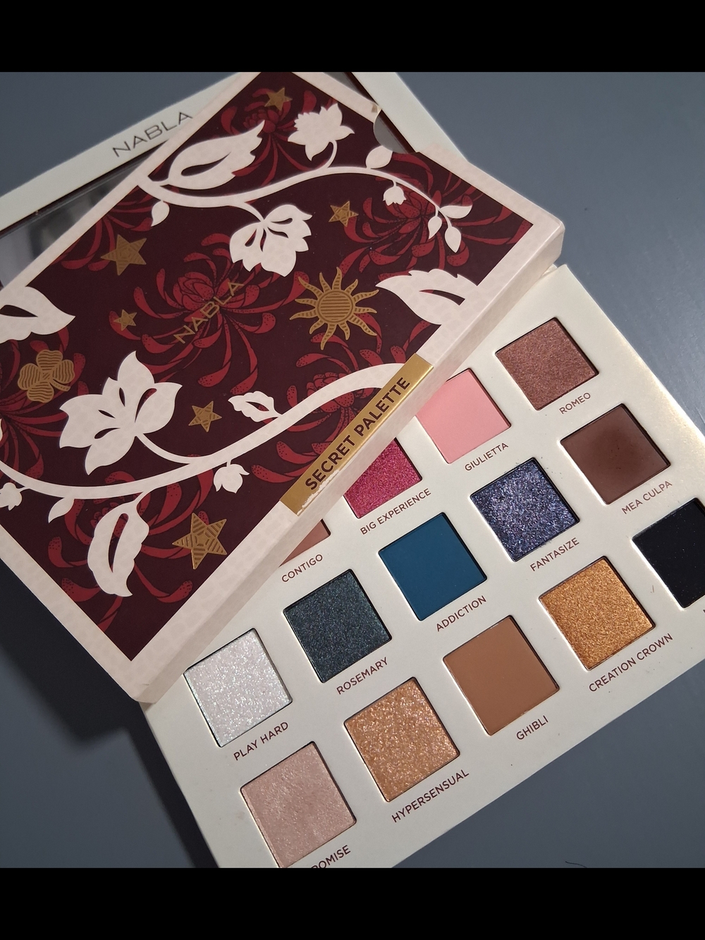 NABLA Secret Pressed Pigment Palette